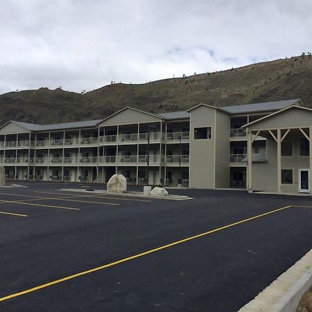 Yellowstone Big Rock Inn Gardiner Esterno foto