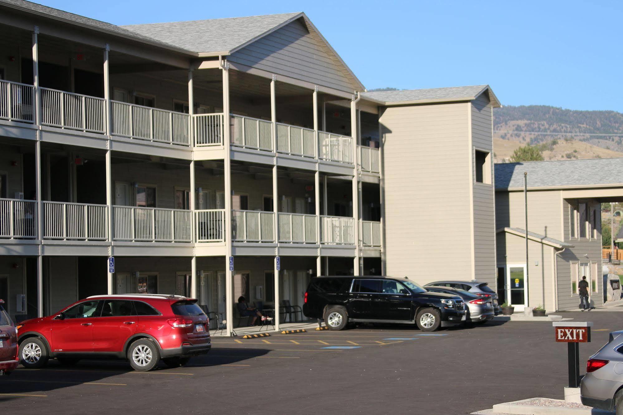 Yellowstone Big Rock Inn Gardiner Esterno foto